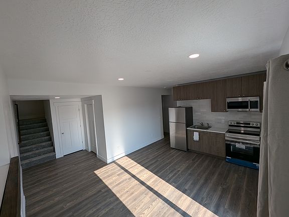 5th image of 10526 S Bay Meadow Dr #7