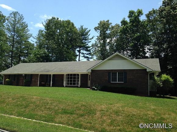 1st image of 108 Robin Crest Dr