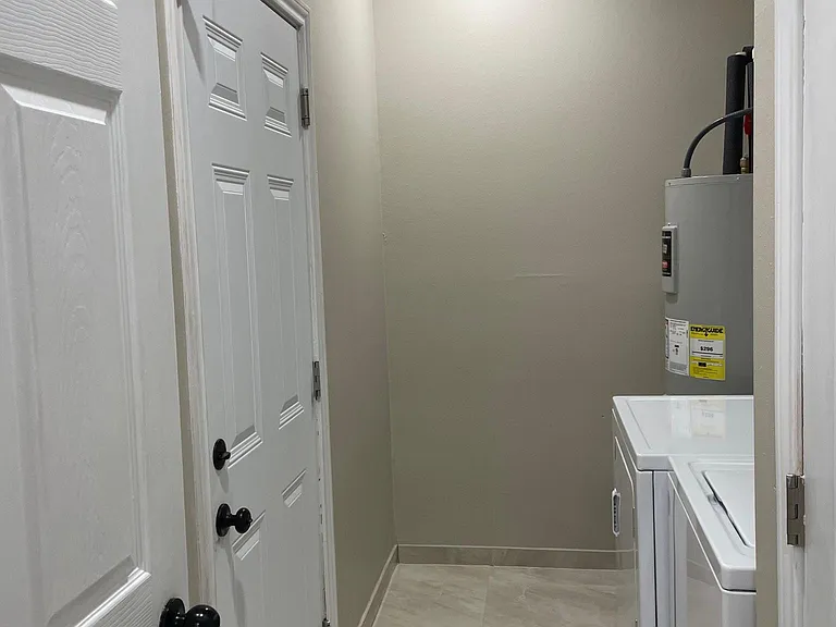 Fairway Dr — Photo 7