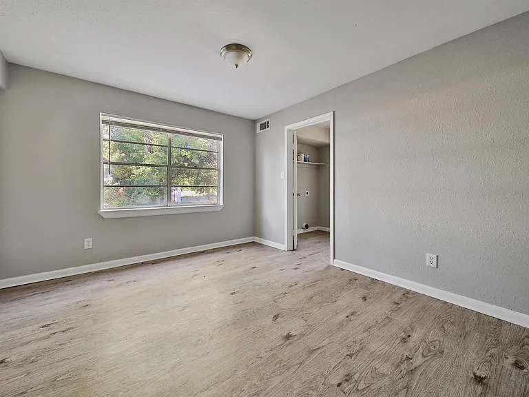 10071 Woodhollow Dr — Photo 12
