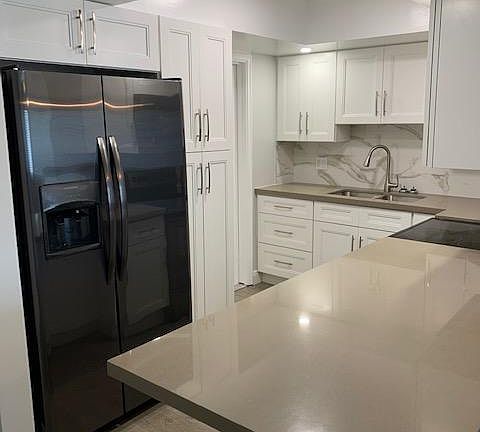 3rd image of 2624 NE 32nd St APT 223