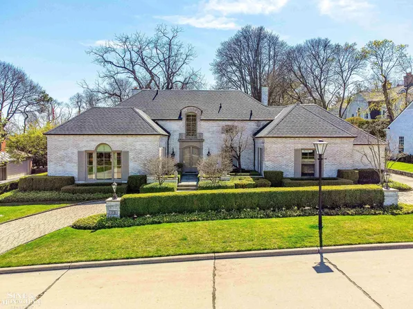 23 Winthrop Pl, Grosse Pointe Farms, MI 48236