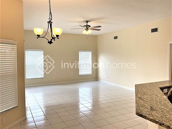 5th image of 4928 Kilty Ct E