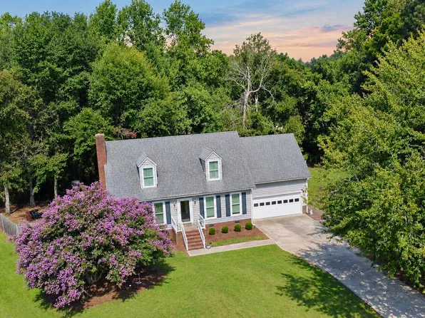 329 S Wedgewood Drive, Washington, NC 27889