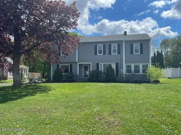 33 Eleanor Rd, Pittsfield, MA 01201