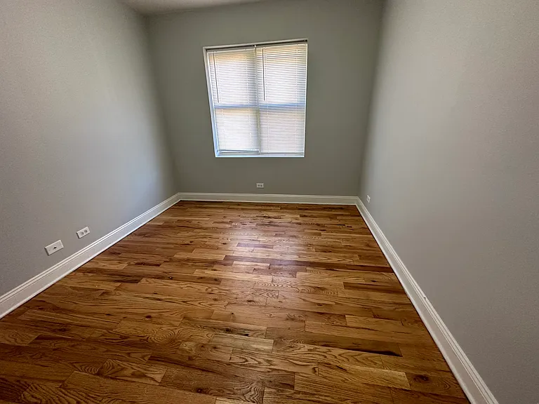 5728 S Prairie Ave — Photo 6