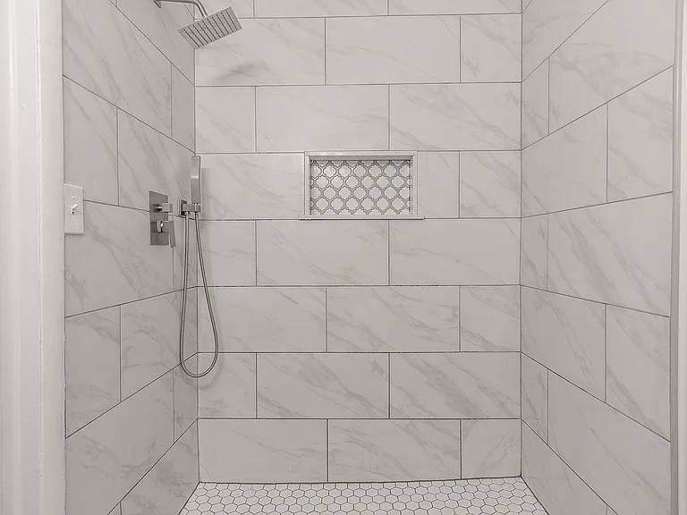 704 Motter Ave #2 — Photo 4