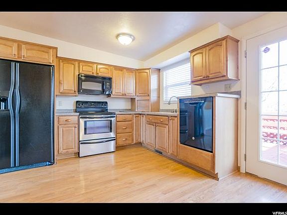4th image of 3651 W Oskaloosa Dr