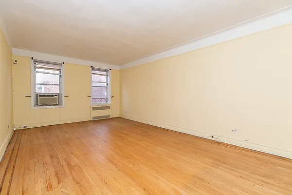 Sold by La Rosa Realty New York | media 7