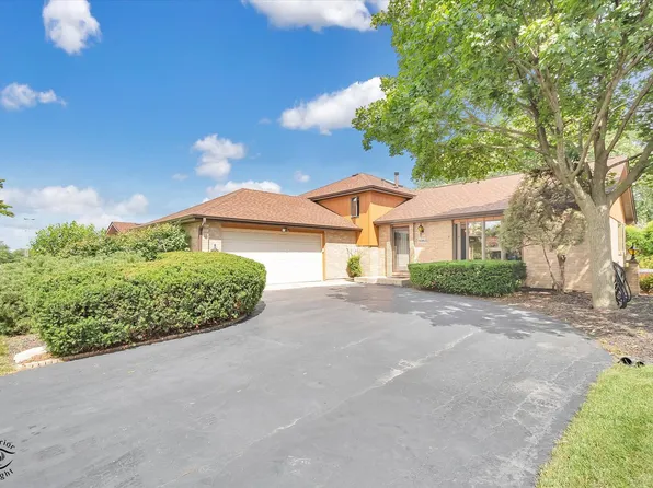 15963 91st Ave, Orland Hills, IL 60487