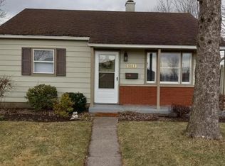 5111 Bennett Rd, Toledo, OH 43612