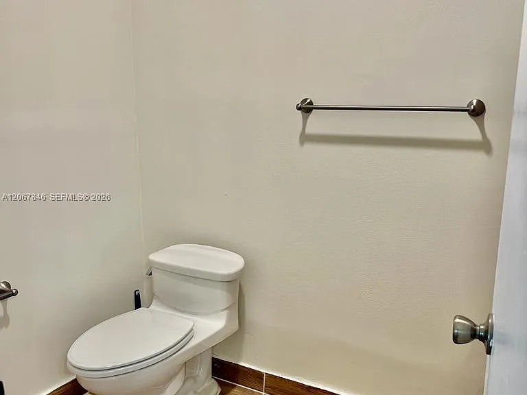900 SW 113th Ter — Photo 22