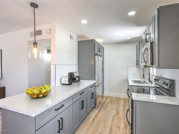 2037 Rose St, North Las Vegas, NV 89032