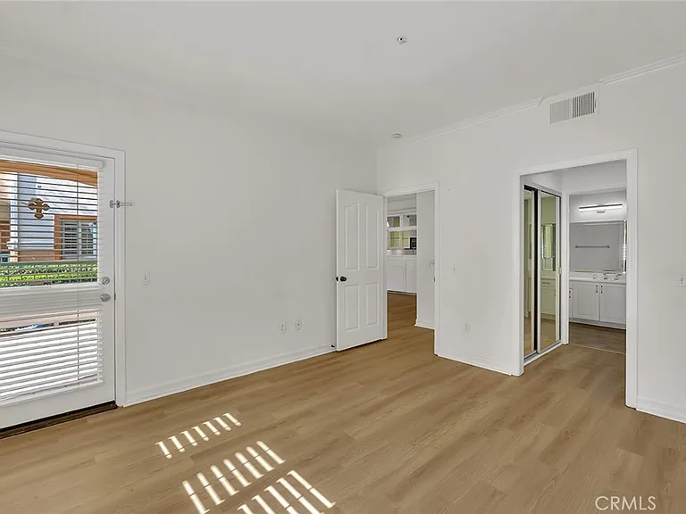 172 Villa Point Dr — Photo 11