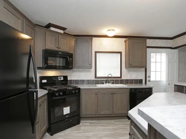 Camelot Woods, 124 Clairmont Dr #108CD, Altoona, PA 16601