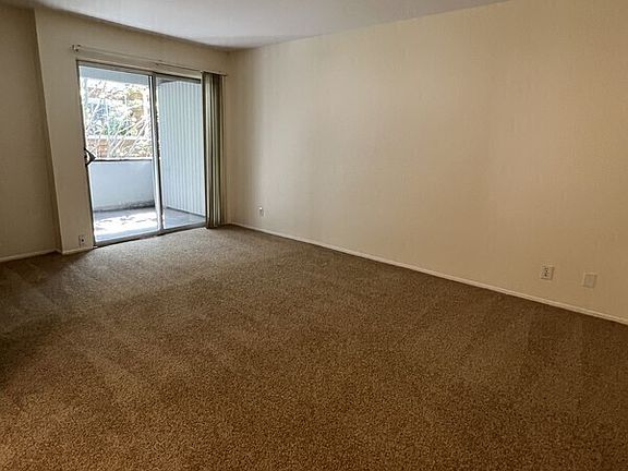 5th image of 1235 Holly St #6