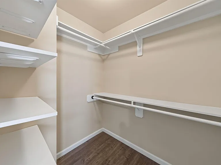 1317 Paige St — Photo 26