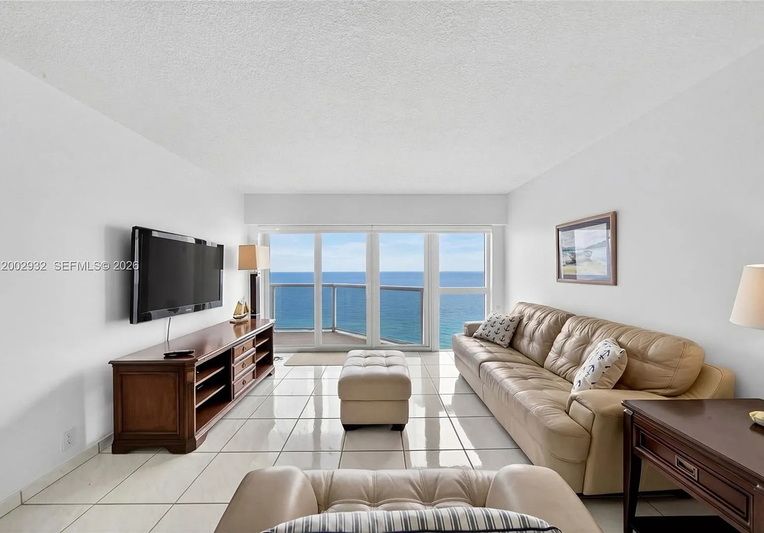 The Sterling Condo — Photo 3