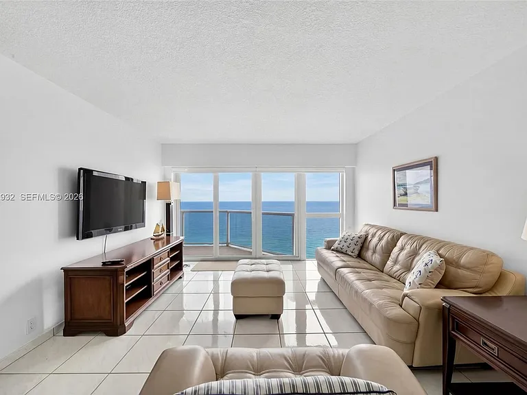 6767 Collins Ave #1609 — Photo 3