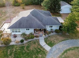 6409 Sunny Ln, Bethalto, IL 62010