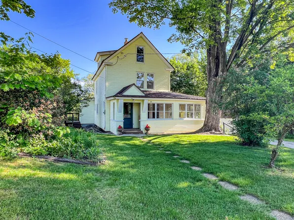 262 Linnell Street, Rumford, ME 04276