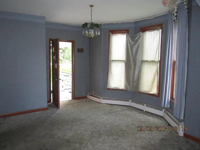25943 S Linden Ave photo 1