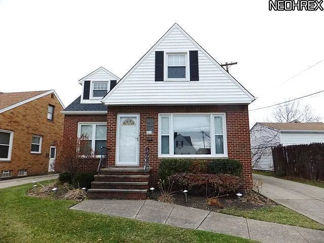 6427 Monmouth Dr photo 1