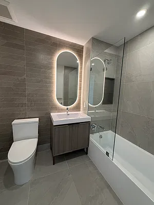 Bathroom, photo 1