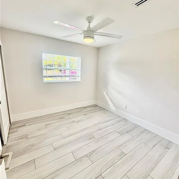 733 Pine Cone Ln — Photo 21