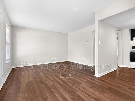 3rd image of 111 E Obryan Ave #36