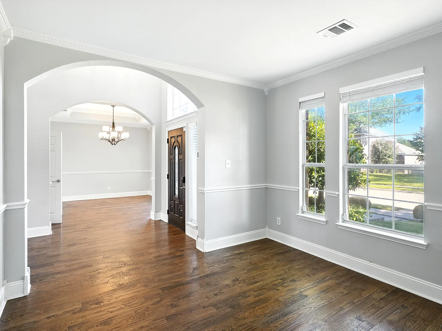 4 bed, 2786 sqft, $3,250 — Photo 4
