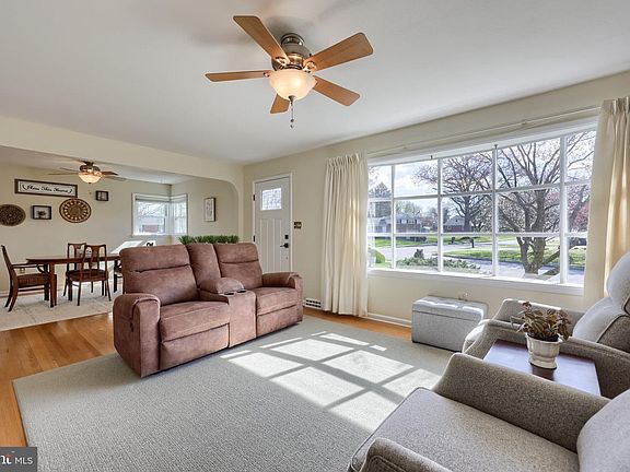 4th image of 2401 Seneca Dr