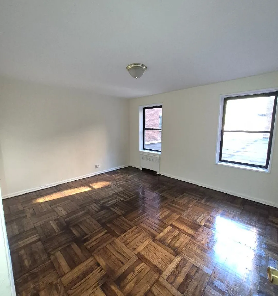 2 bed, 845 sqft, $2,650 — Photo 2