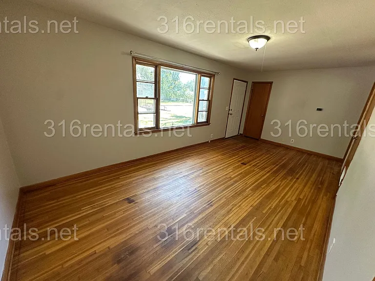 3114 W Dora St — Photo 10