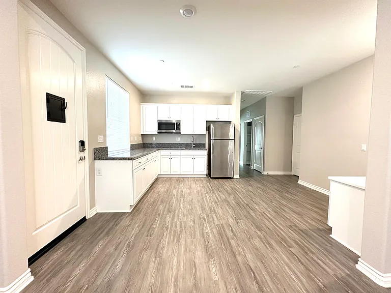 33845 Flood St — Photo 26