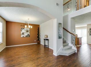 2404 Ranchview Dr, Grand Prairie, TX 75052