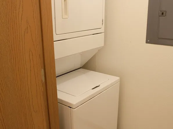Hollow Creek IV Apartments