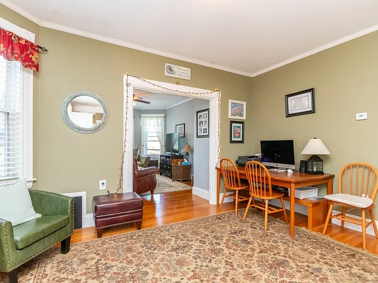 18 Dighton St — Photo 4
