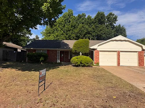 5909 Kingston Rd Photo 1