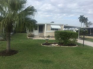 517 Monte Carlo Ln, Naples, FL 34112