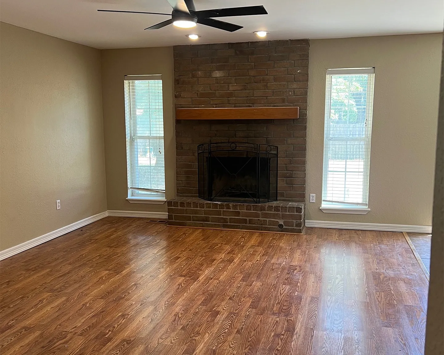 3 bed, 1.5 bath, 1139 sqft, $1,475 — Photo 4