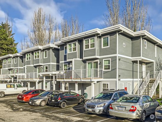 6703 204th Street SW #A103, Lynnwood, WA 98036