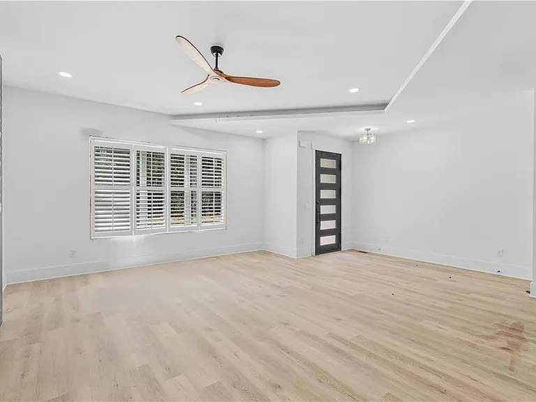 185 Brush Creek Ct — Photo 4