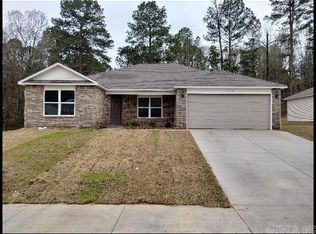 1935 Auburn Hills Dr, Benton, AR 72015