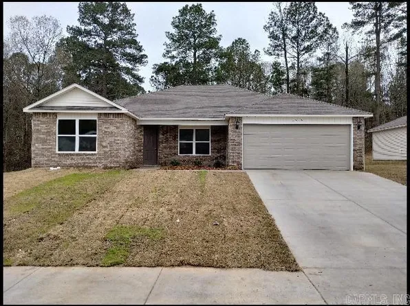1935 Auburn Hills Dr, Benton, AR 72015