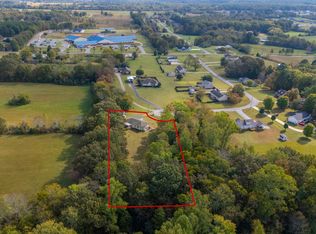 221 McKenzie Ln, Summertown, TN 38483