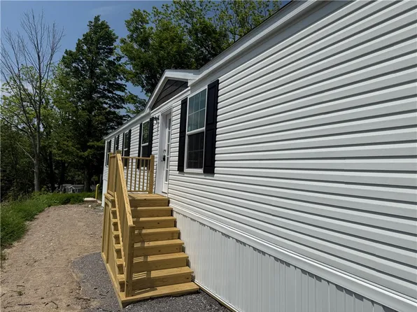 5129 E Lake Rd #1, Livonia, NY 14487