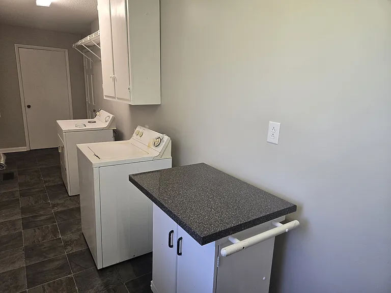 1775 Winchester Rd NE — Photo 14
