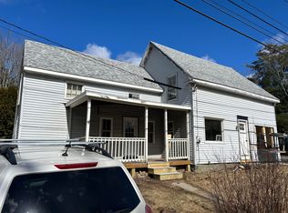 5 Simonton Rd, Camden, ME 04843