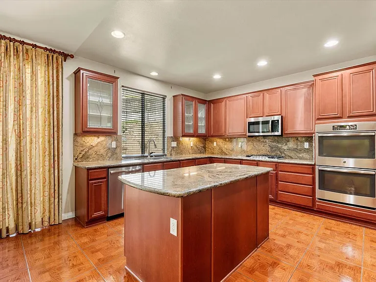 13564 Williamson Rd — Photo 11